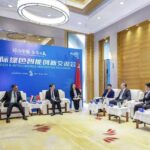 غرفة تجارة النجف ومعهد العلمين يبحثان آفاق الدراسات العليا في التحكيم التجاري